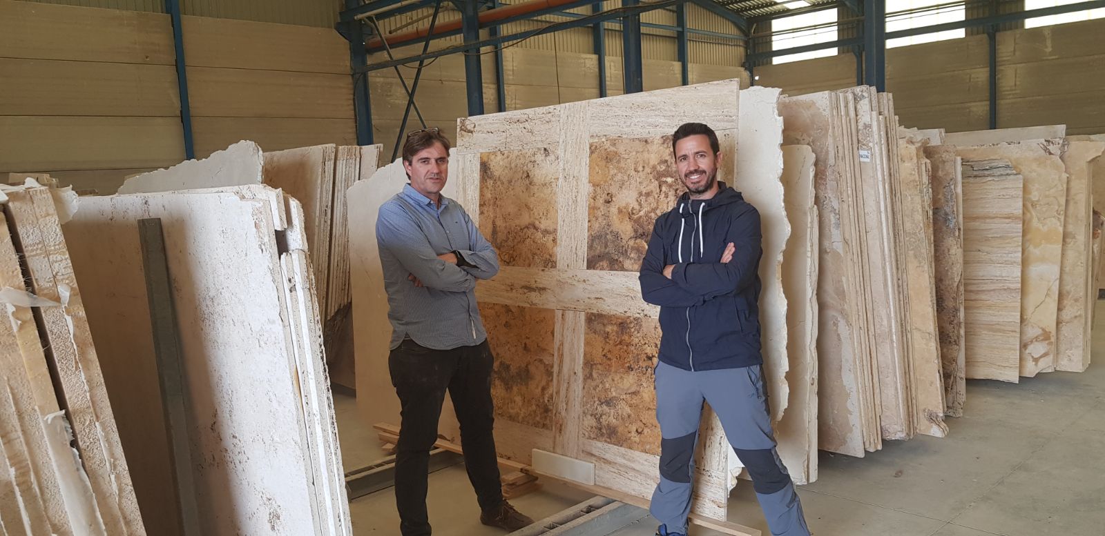 Javier Águila Cortés en la cantera de Travertino en Albox (Almería)